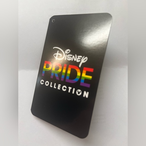 HP Disney Pride collection white hoodie women’s sz Medium rainbow with logo NWOT - Picture 8 of 9